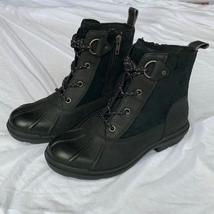Brand New UGG Hapsburg’s Duck Waterproof Boots size 6